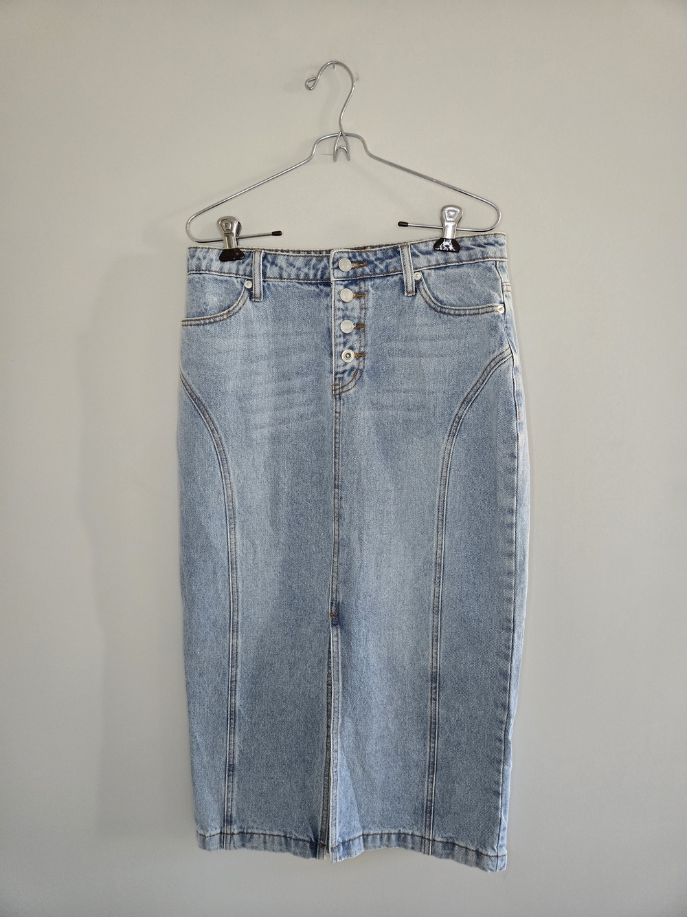 Bobbles & Lace light blue denim midi skirt, front button, tailored seams, nwt